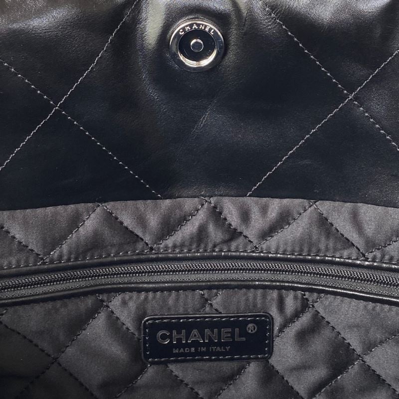 Ch**el hobo 22 bags